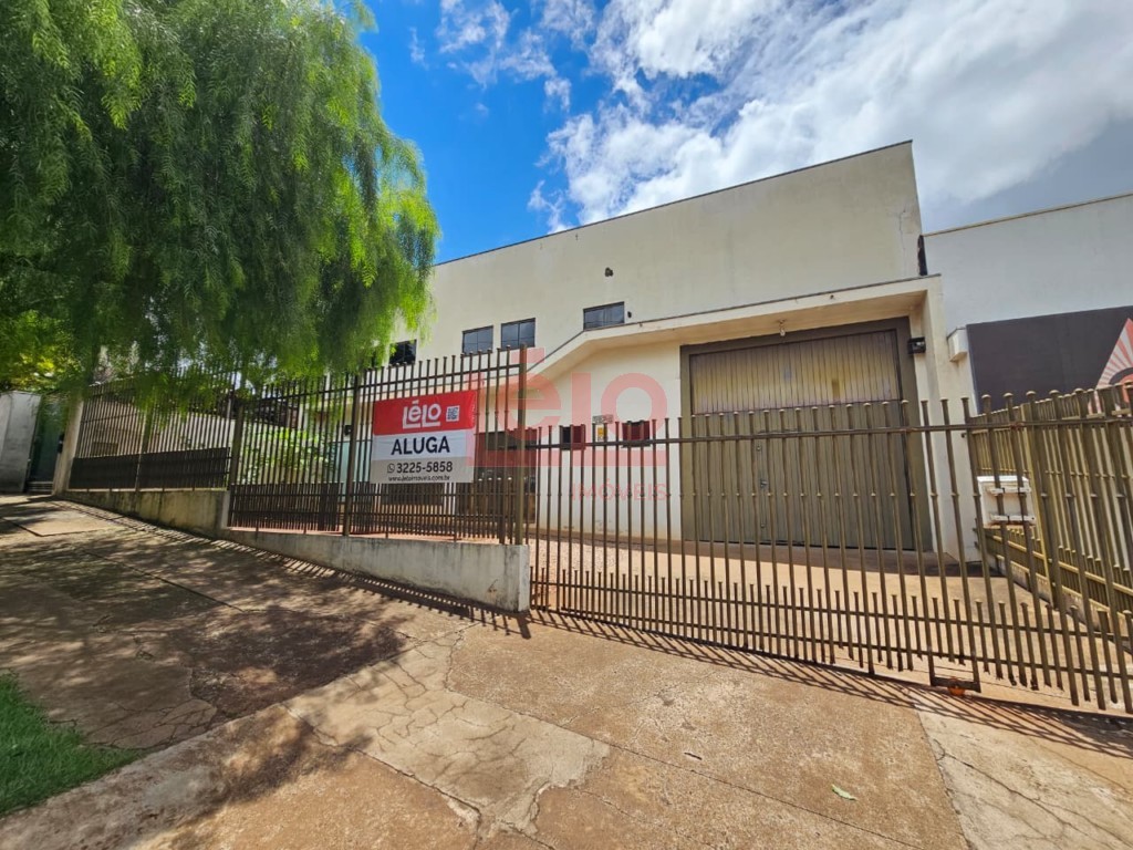 Barracão para locacao no Jardim Higienopolis em Maringa com 440,96m² por R$ 12.000,00