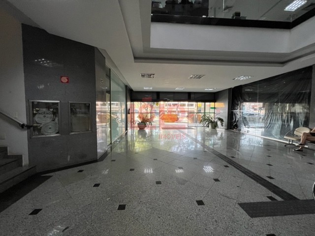Sala Comercial para locacao no Zona 01 em Maringa com 33,56m² por R$ 1.200,00