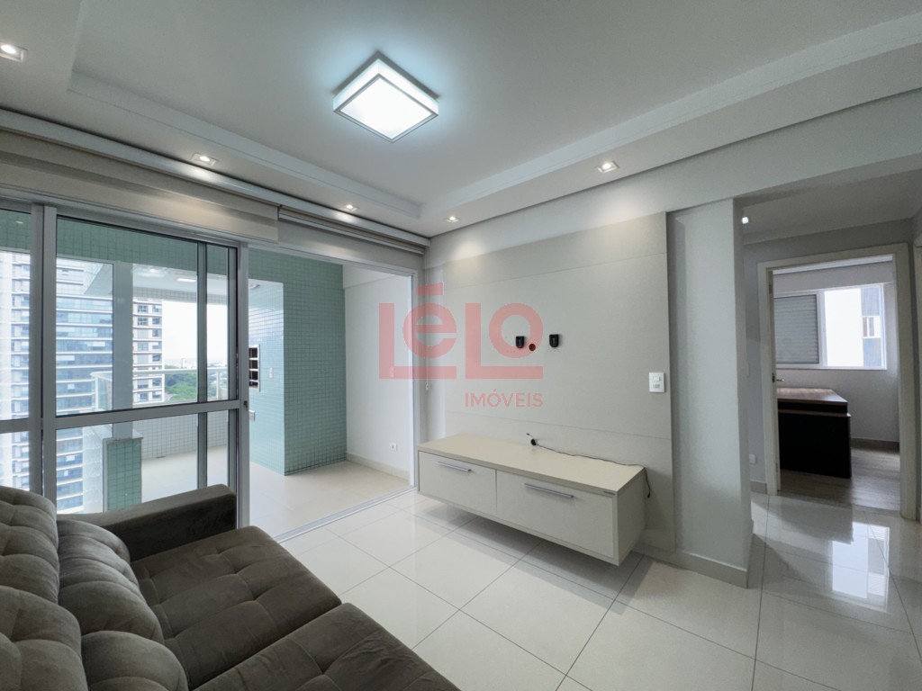 Apartamento para locacao no Novo Centro em Maringa com 156,17m² por R$ 3.900,00