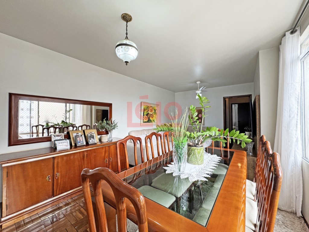 Apartamento para venda no Zona 07 em Maringa com 126,81m² por R$ 297.000,00