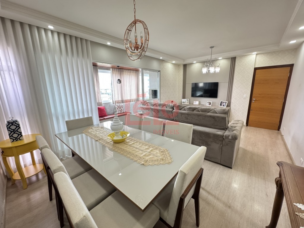 Apartamento para venda no Zona 07 em Maringa com 180m² por R$ 725.000,00