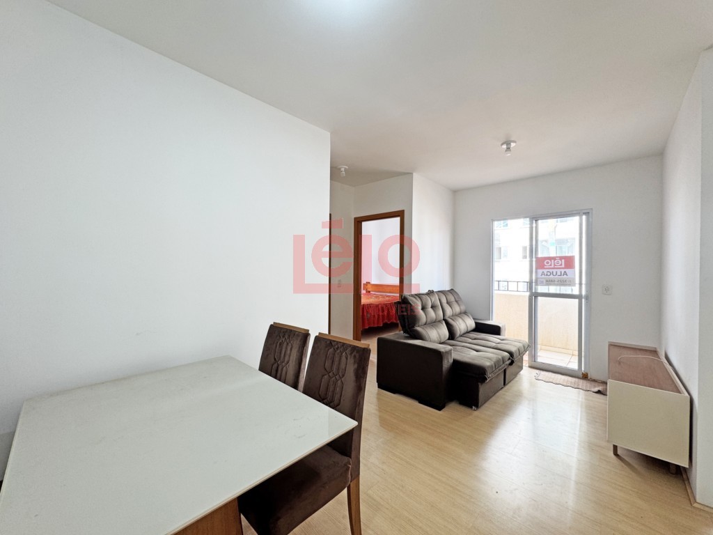 Apartamento para locacao no Chacaras Aeroporto em Maringa com 73,81m² por R$ 1.300,00