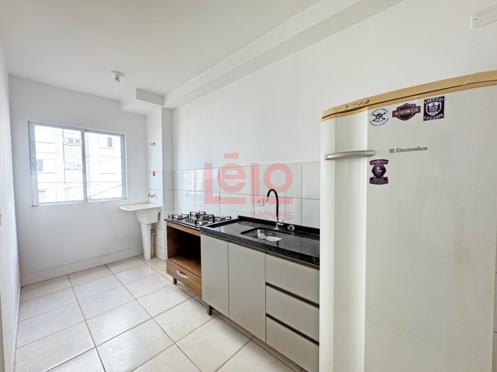 Apartamento para locacao no Chacaras Aeroporto em Maringa com 73,81m² por R$ 1.300,00