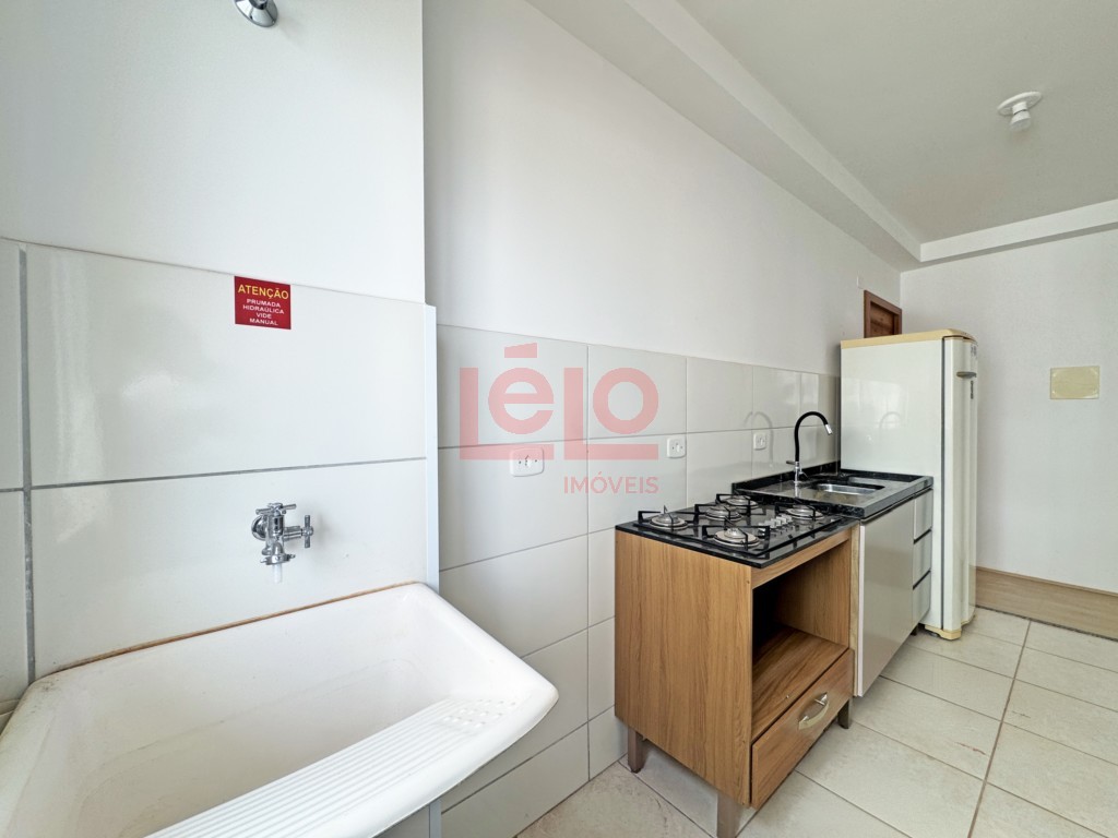 Apartamento para locacao no Chacaras Aeroporto em Maringa com 73,81m² por R$ 1.300,00