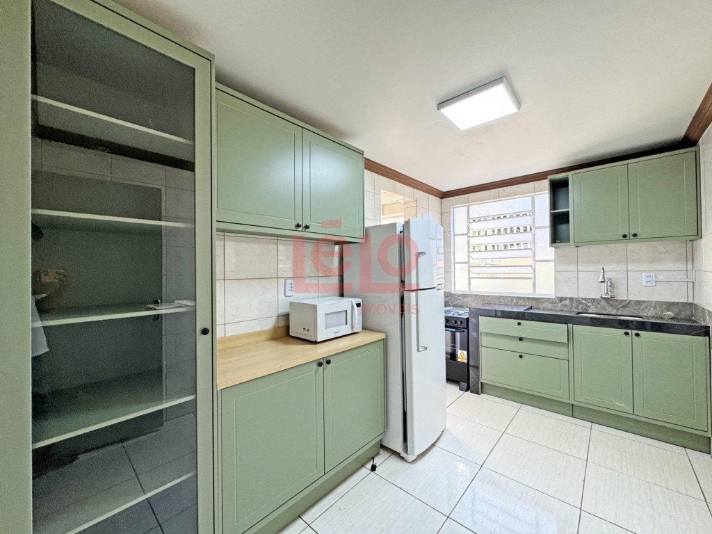 Apartamento para locacao no Zona 07 em Maringa com 116,61m² por R$ 2.150,00