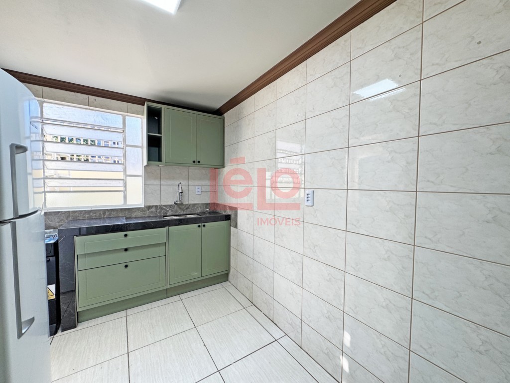 Apartamento para locacao no Zona 07 em Maringa com 116,61m² por R$ 2.150,00