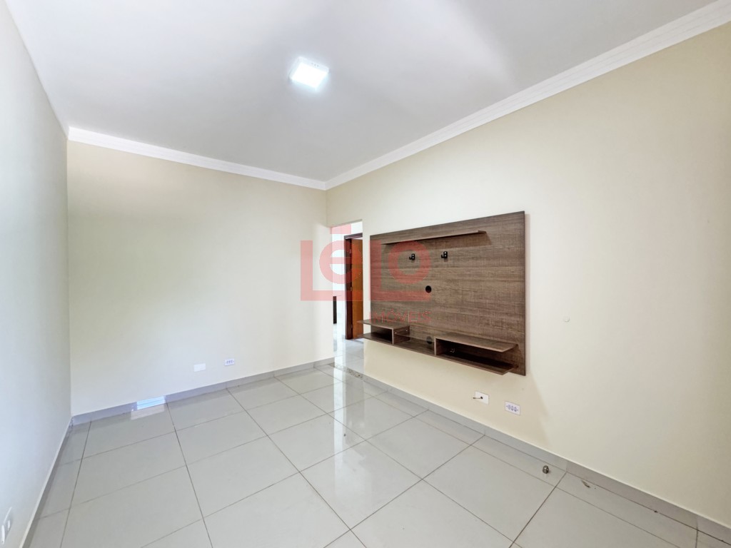 Casa Residencial para locacao no Jardim Paris em Maringa com 104,06m² por R$ 2.800,00