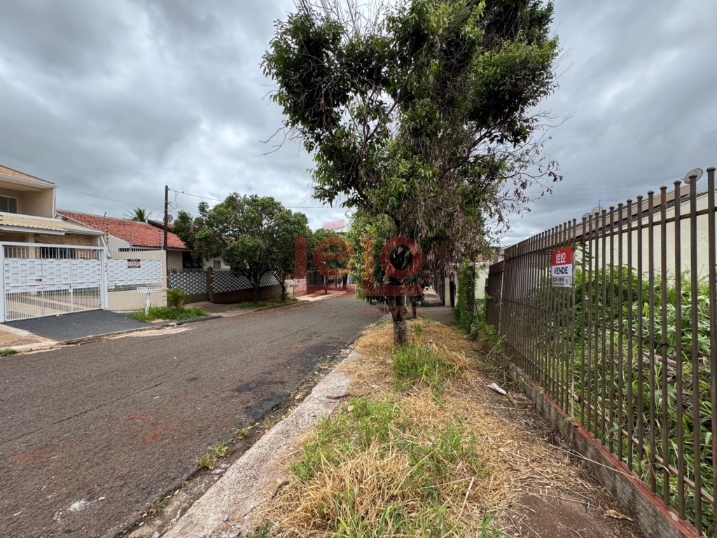 Terreno para venda no Jardim Olimpico em Maringa com 324m² por R$ 180.000,00