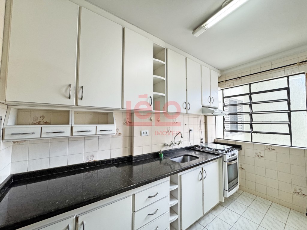 Apartamento para locacao no Zona 07 em Maringa com 112,92m² por R$ 2.100,00
