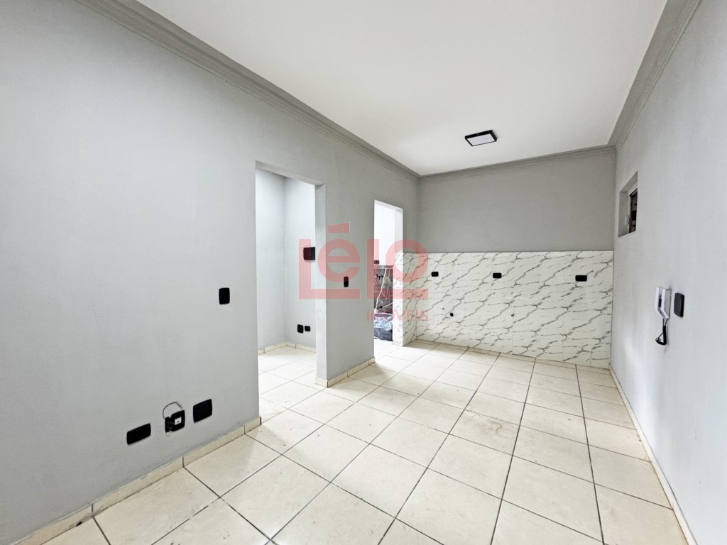 Apartamento para venda e locacao no Zona 07 em Maringa com 44,35m² por R$ 160.000,00 (venda) ou R$ 900,00 (locação)