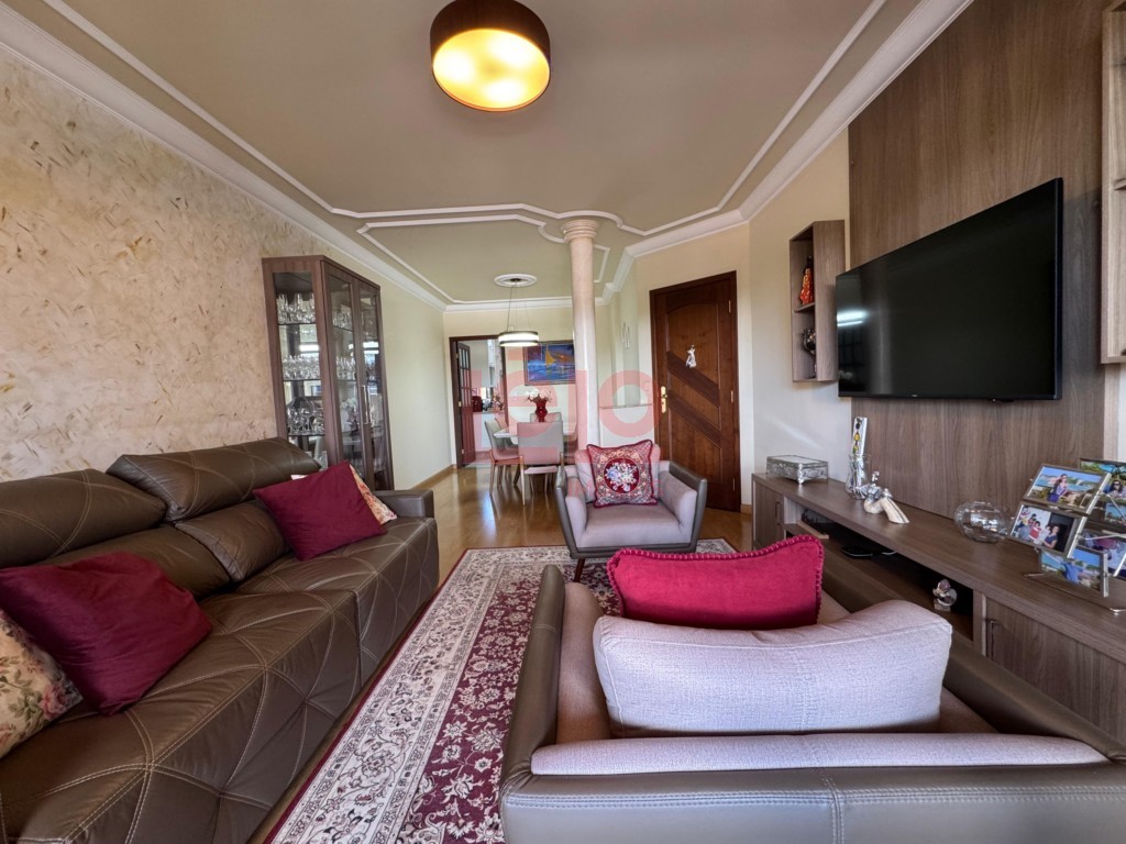 Apartamento para venda no Zona 07 em Maringa com 240,32m² por R$ 780.000,00