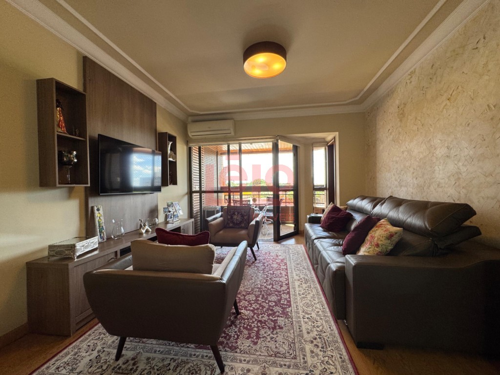 Apartamento para venda no Zona 07 em Maringa com 240,32m² por R$ 780.000,00