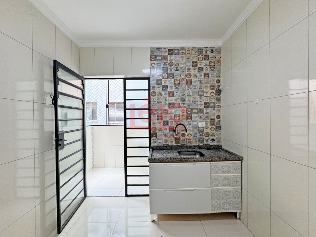 Apartamento para locacao no Zona 07 em Maringa com 70,11m² por R$ 1.500,00