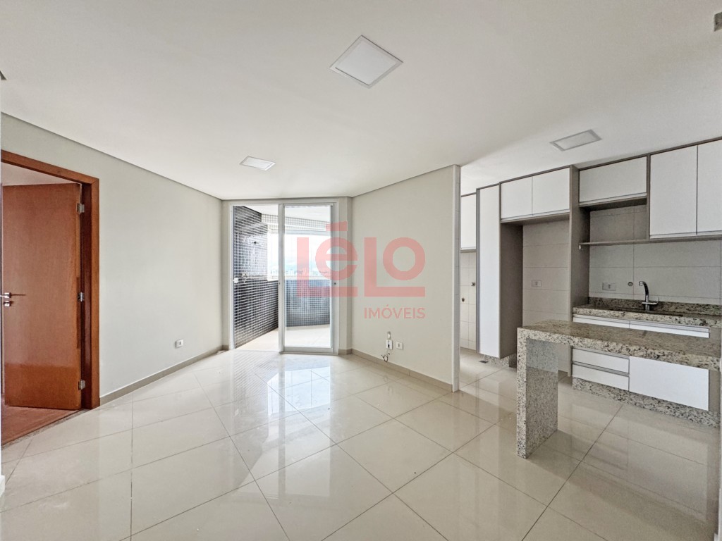 Apartamento para locacao no Novo Centro em Maringa com 121,94m² por R$ 3.000,00