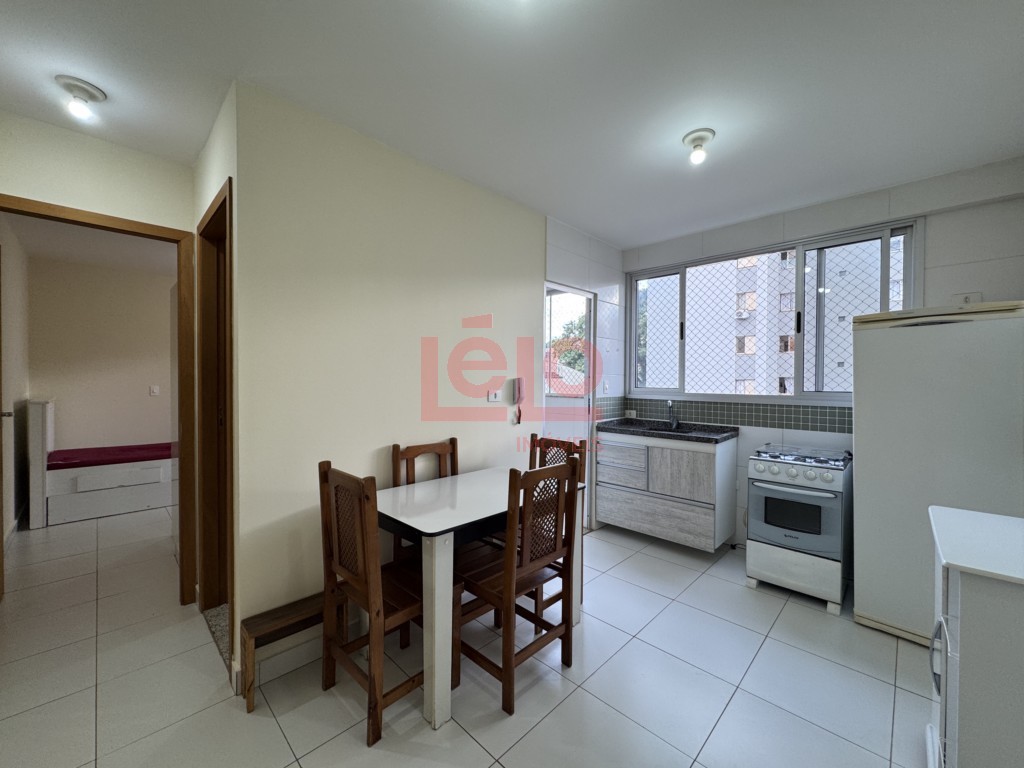 Apartamento para locacao no Zona 07 em Maringa com 72,72m² por R$ 1.600,00