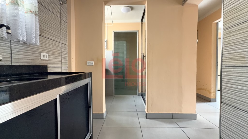 Apartamento para locacao no Zona 07 em Maringa com 80,77m² por R$ 1.400,00