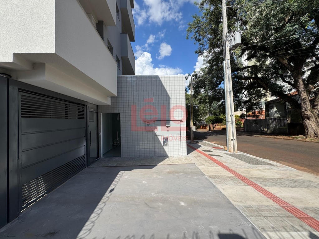 Apartamento para venda no Zona 07 em Maringa com 69m² por R$ 410.000,00