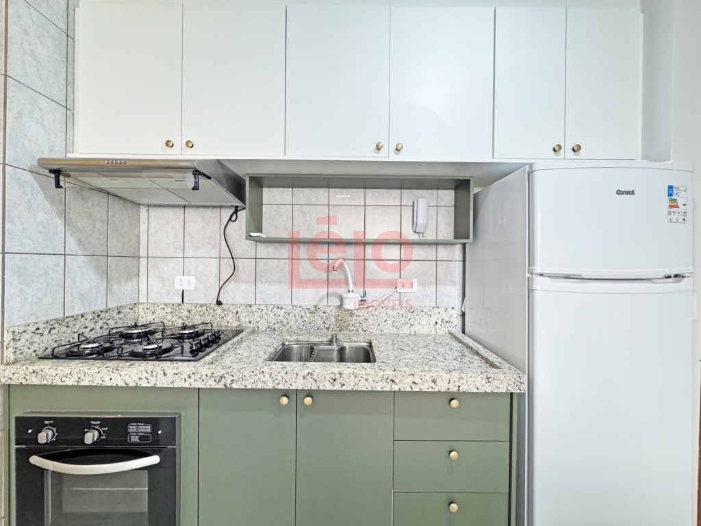 Apartamento para locacao no Zona 07 em Maringa com 74,55m² por R$ 1.800,00