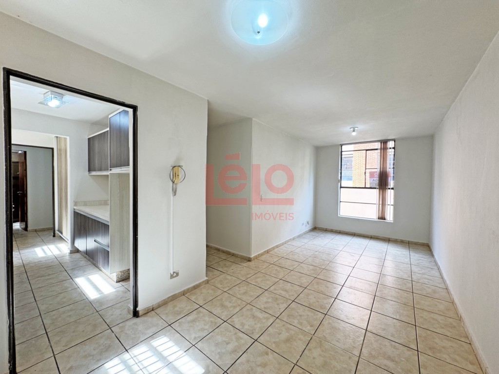 Apartamento para locacao no Zona 07 em Maringa com 80,77m² por R$ 1.800,00