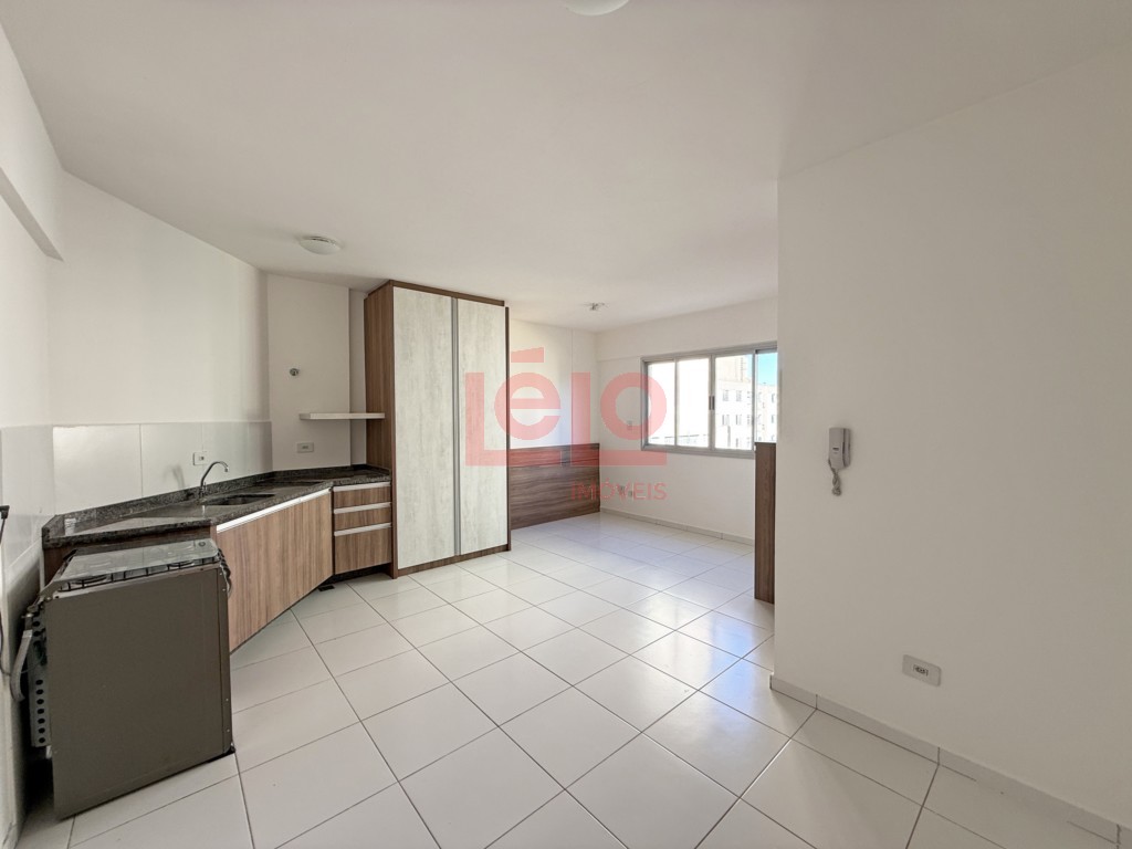 Apartamento para locacao no Zona 07 em Maringa com 64,8m² por R$ 1.300,00