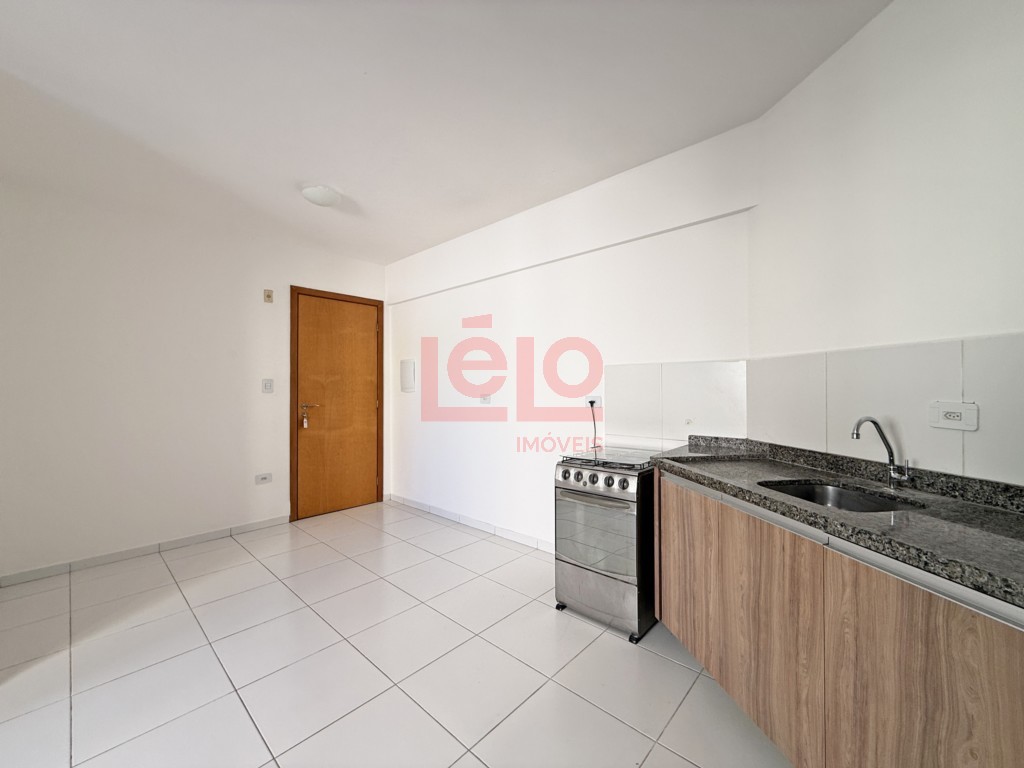 Apartamento para locacao no Zona 07 em Maringa com 64,8m² por R$ 1.300,00