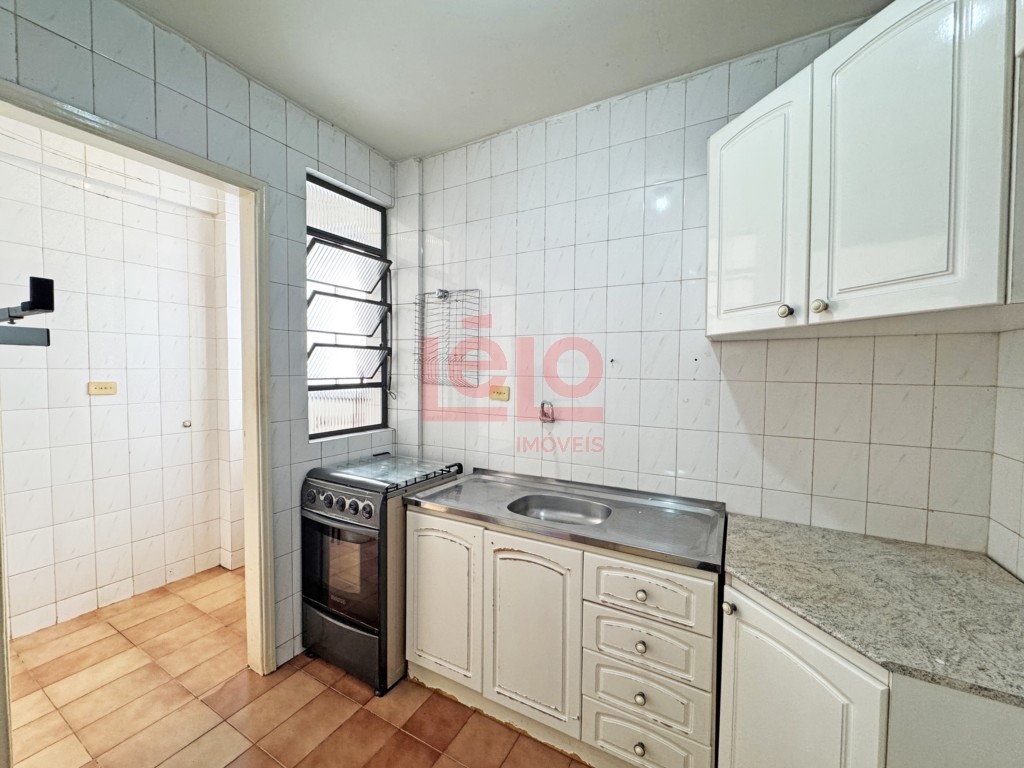 Apartamento para locacao no Zona 07 em Maringa com 76,2m² por R$ 1.300,00