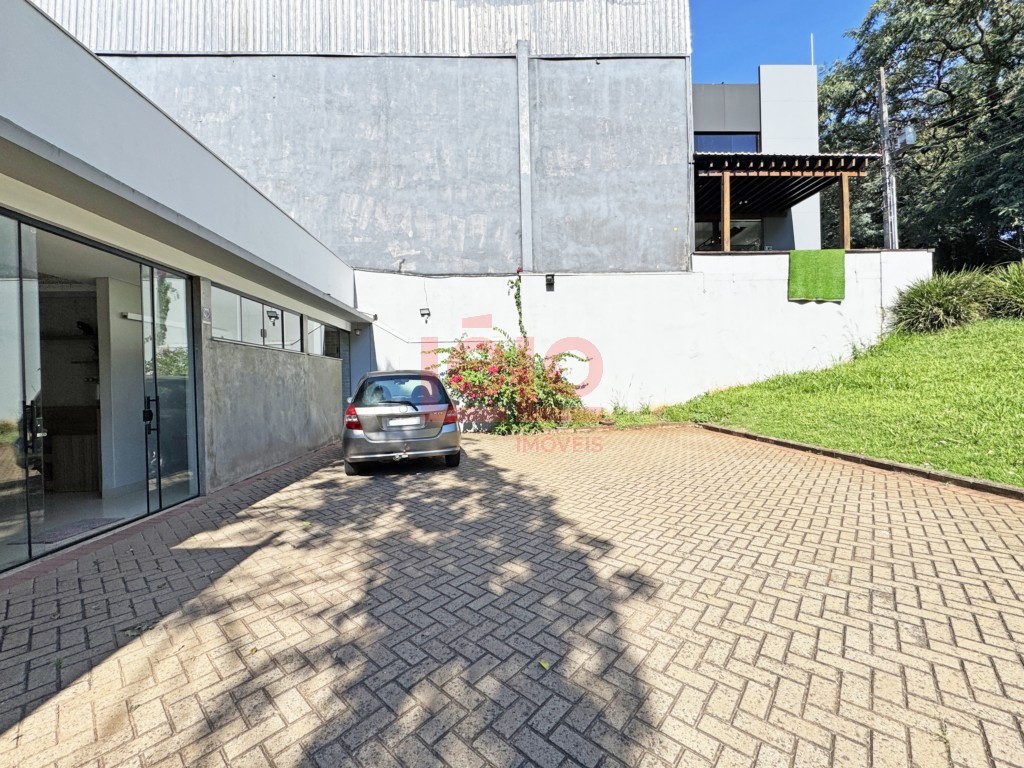 Sala Comercial para locacao no Zona 02 em Maringa com 263,2m² por R$ 8.000,00