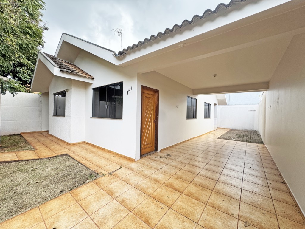 Casa Residencial para locacao no Parque Avenida em Maringa com 108,97m² por R$ 2.200,00