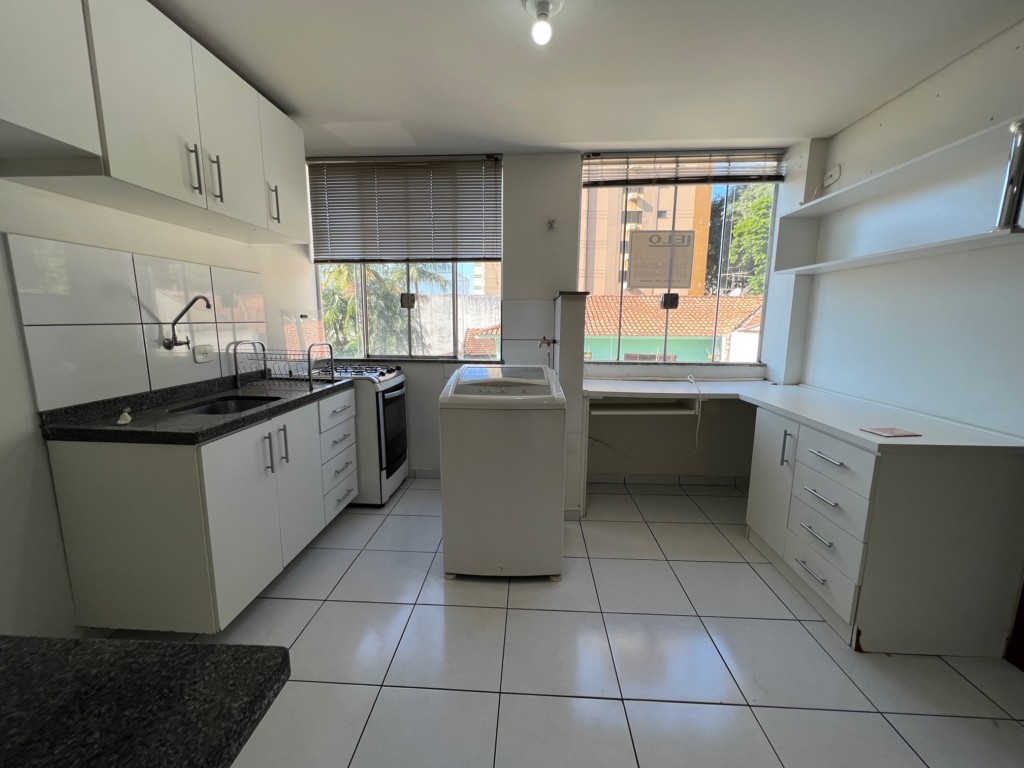 Apartamento para locacao no Zona 07 em Maringa com 61,38m² por R$ 1.250,00