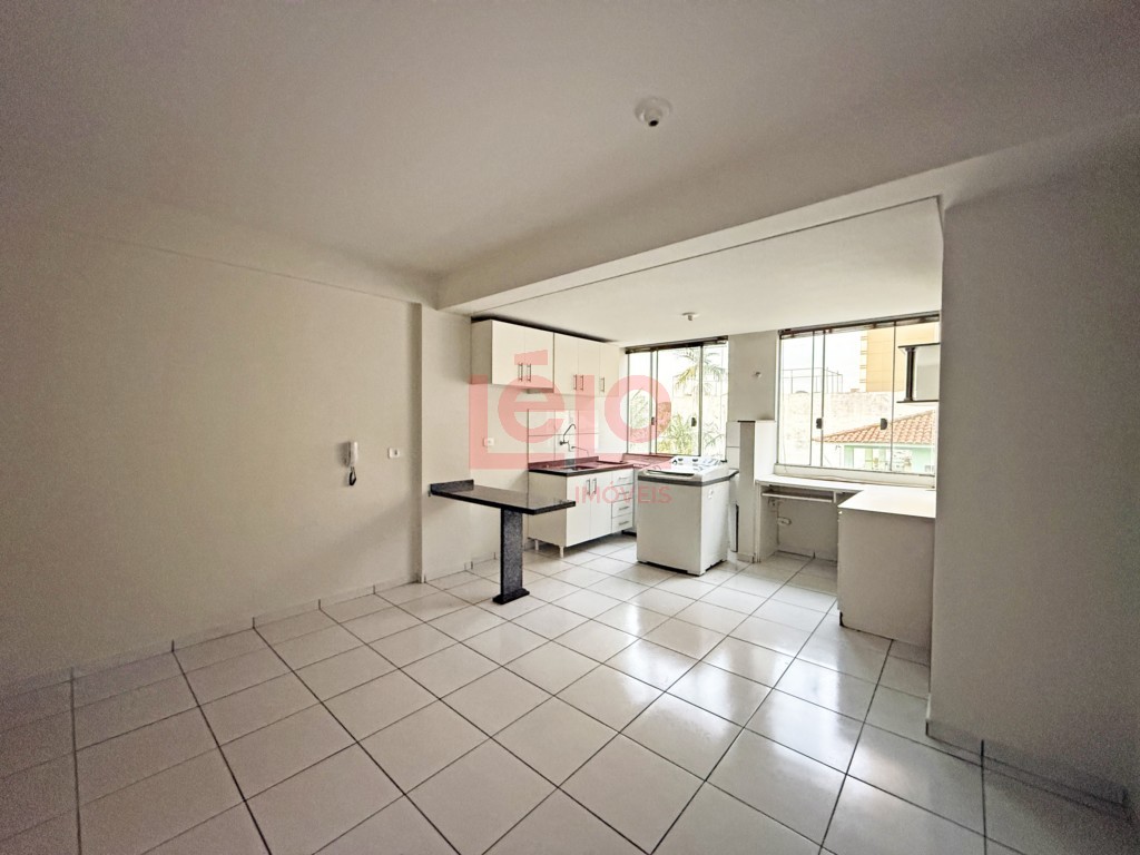 Apartamento para locacao no Zona 07 em Maringa com 61,38m² por R$ 1.250,00