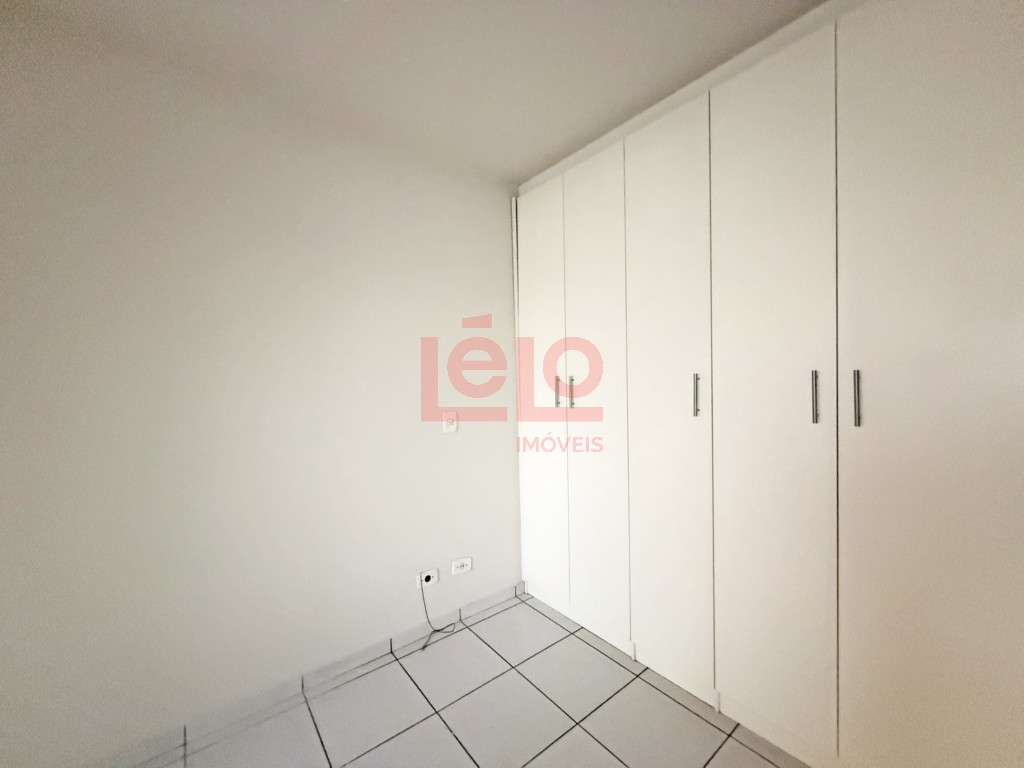 Apartamento para locacao no Zona 07 em Maringa com 61,38m² por R$ 1.250,00