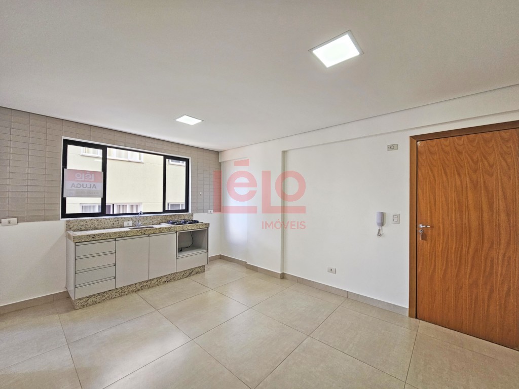 Apartamento para locacao no Zona 07 em Maringa com 81,39m² por R$ 1.300,00
