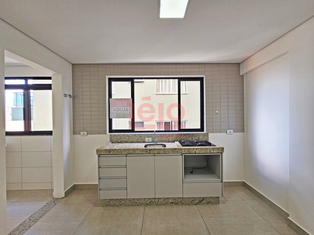 Apartamento para locacao no Zona 07 em Maringa com 81,39m² por R$ 1.300,00