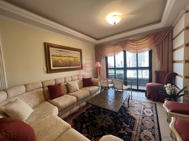 Apartamento para locacao no Zona 07 em Maringa com 183,81m² por R$ 2.800,00