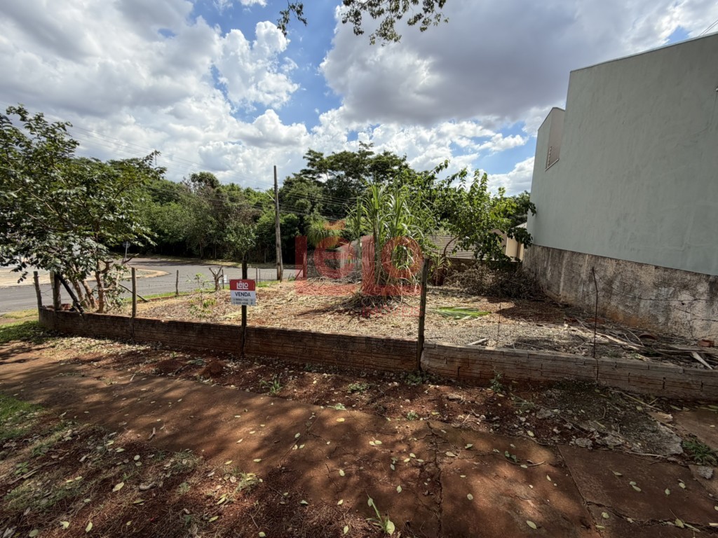 Terreno para venda no Jardim Imperial II em Maringa com 215m² por R$ 248.000,00