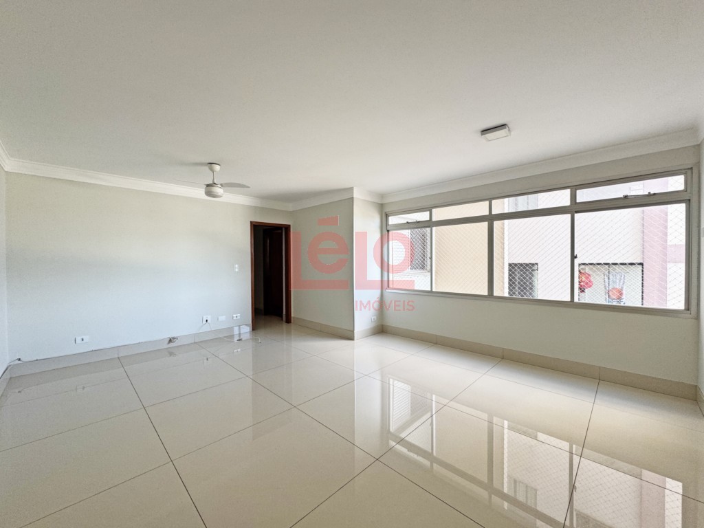 Apartamento para locacao no Zona 07 em Maringa com 174,45m² por R$ 2.500,00