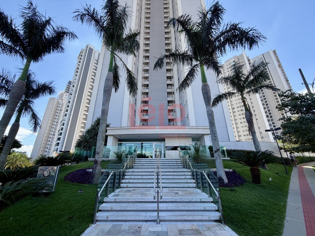 Apartamento para venda no Zona 08 em Maringa com 314,75m² por R$ 2.290.000,00