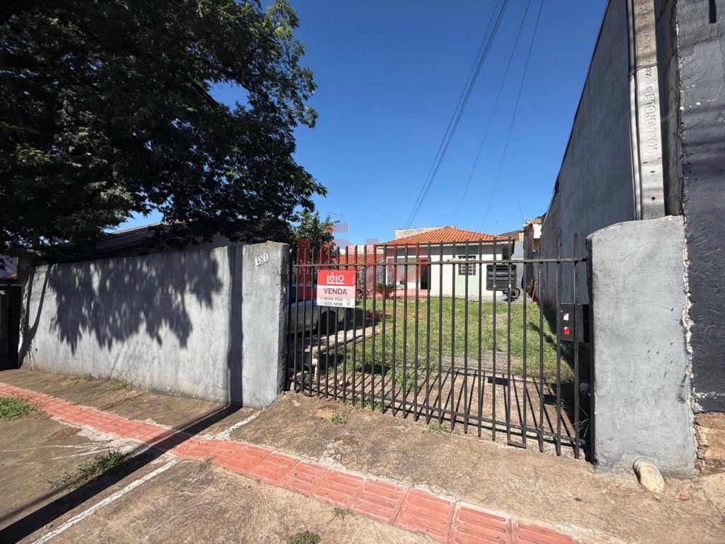 Casa Residencial para venda no Parque Res Aeroporto em Maringa com 312m² por R$ 295.000,00