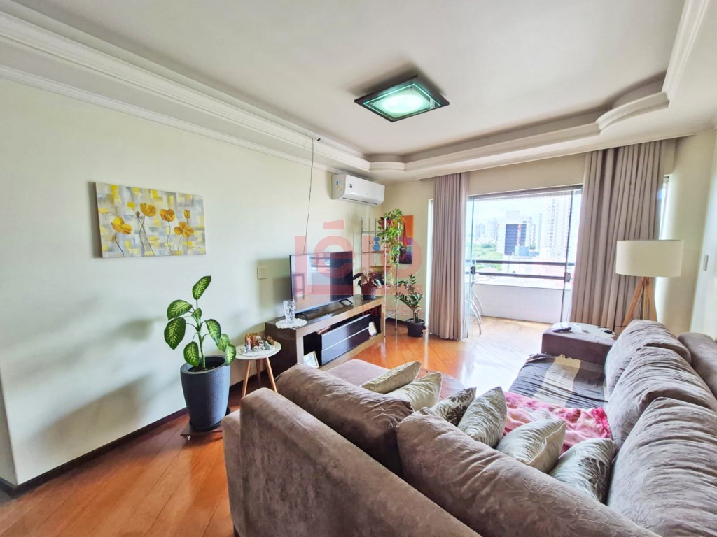 Apartamento para venda no Zona 07 em Maringa com 213,32m² por R$ 730.000,00