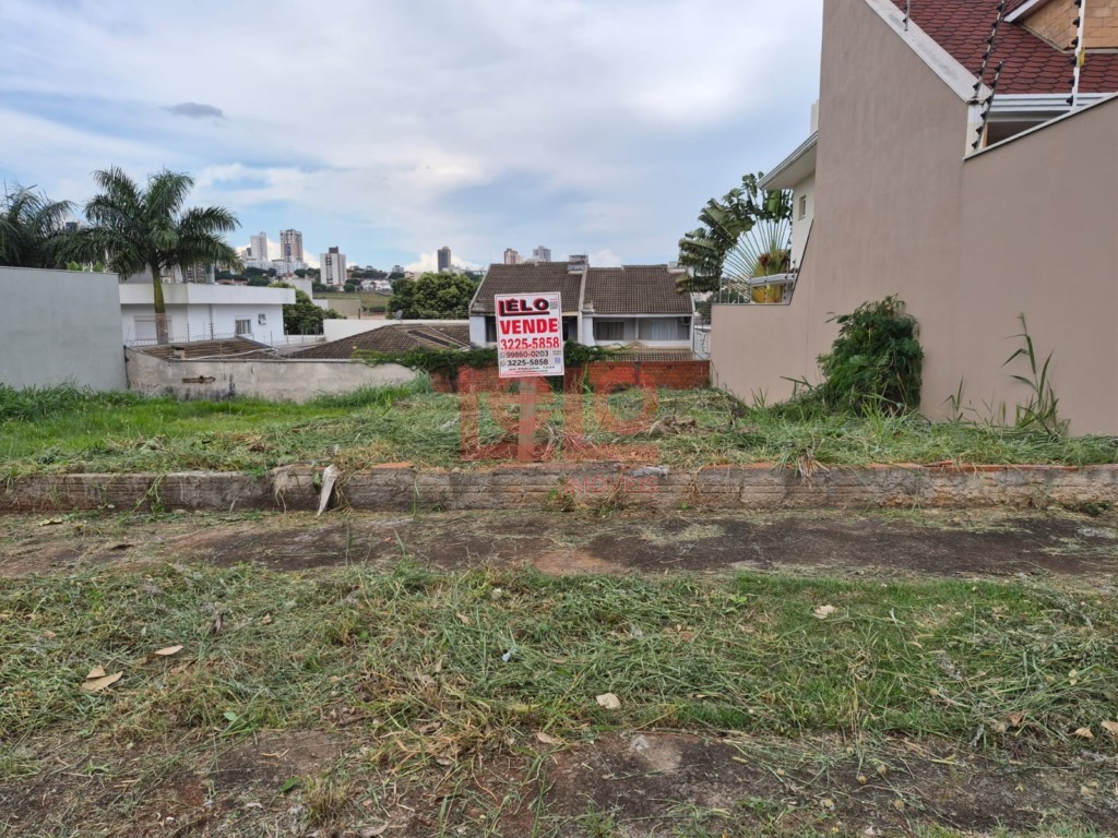 Terreno para venda no Cidade Moncoes em Maringa com 339,73m² por R$ 570.000,00