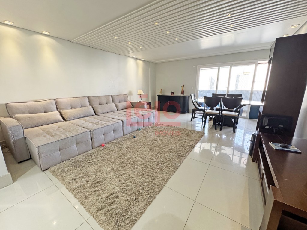 Apartamento para venda no Novo Centro em Maringa com 267,88m² por R$ 1.650.000,00