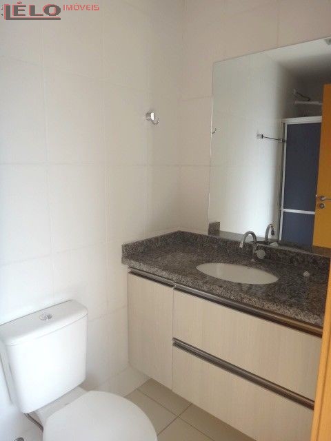 Apartamento para locacao no Zona 07 em Maringa com 69,34m² por R$ 1.500,00