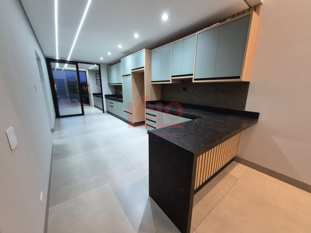 Casa Residencial para venda no Vila Morangueira em Maringa com 240m² por R$ 990.000,00