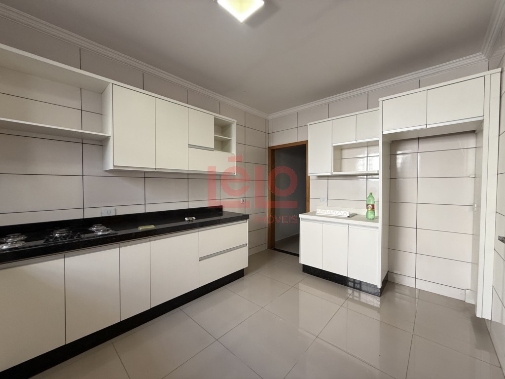 Casa Residencial para locacao no Zona 06 em Maringa com 0m² por R$ 1.800,00