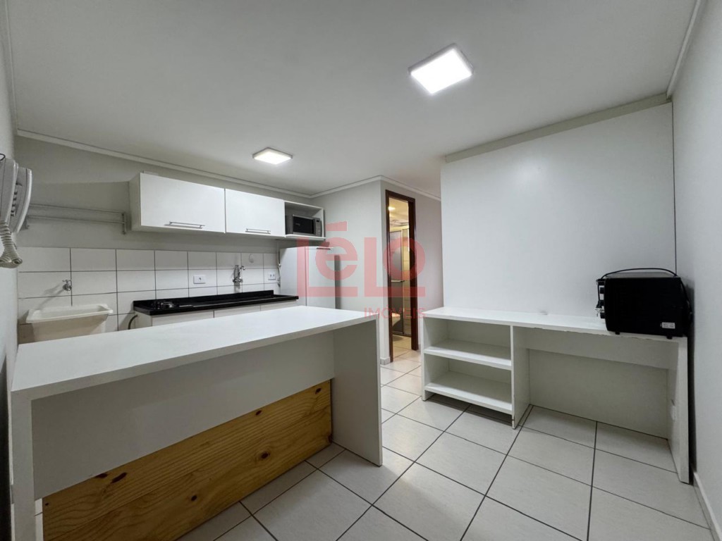 Apartamento para venda no Zona 07 em Maringa com 30m² por R$ 210.000,00