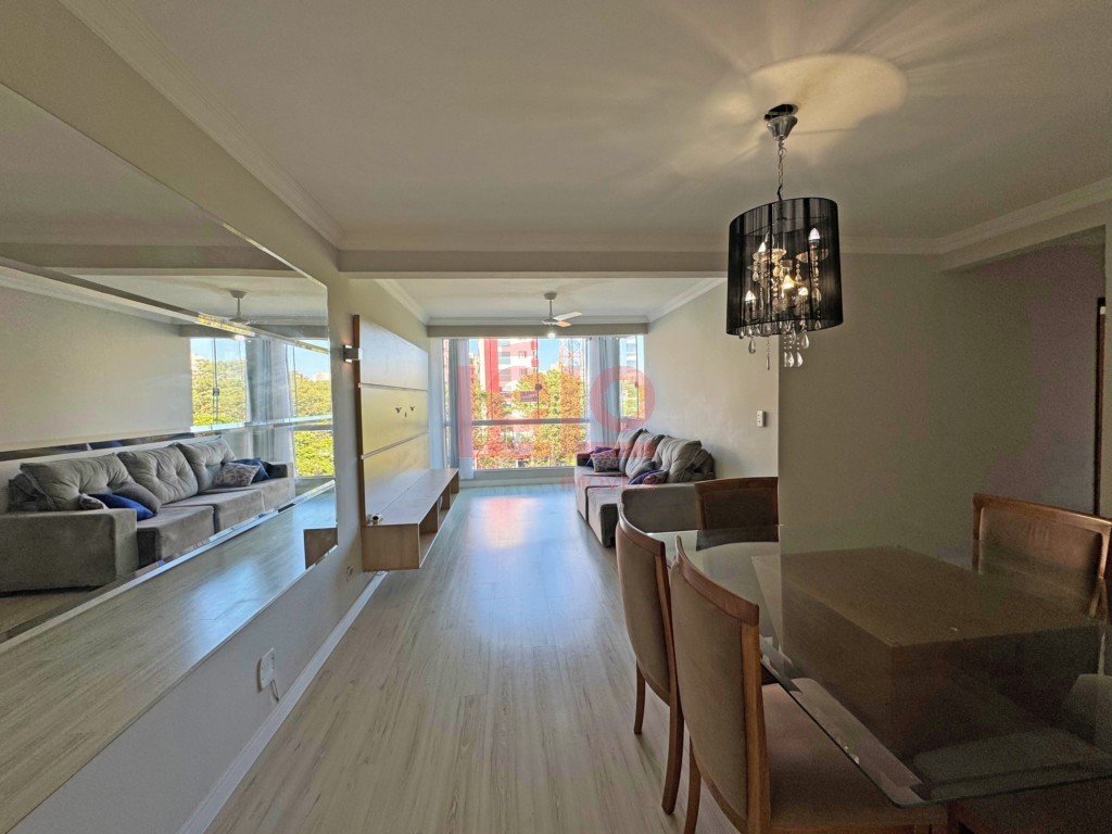 Apartamento para venda no Vila Esperanca em Maringa com 134,32m² por R$ 399.000,00