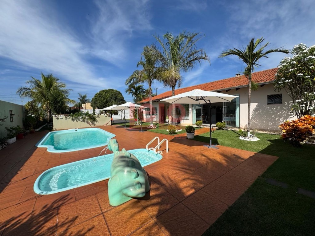 Casa Residencial para venda no Portal das Torres em Maringa com 1.060m² por R$ 990.000,00