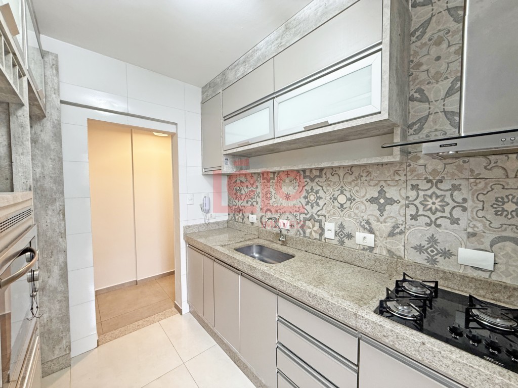 Apartamento para locacao no Zona 07 em Maringa com 117,97m² por R$ 2.000,00