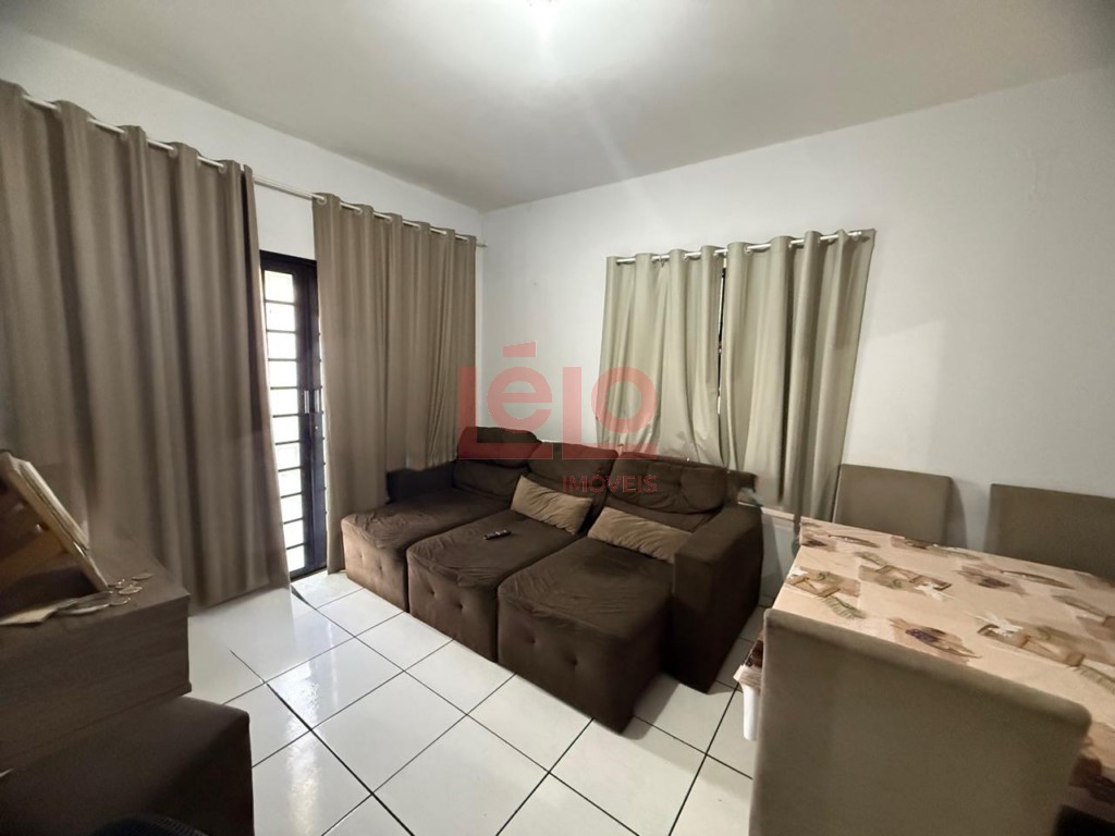 Casa Residencial para venda no Parque das Laranjeiras em Maringa com 300m² por R$ 450.000,00