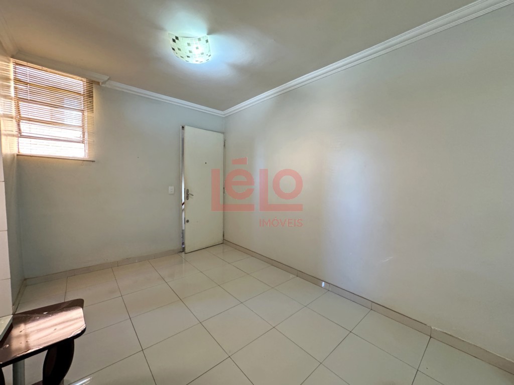 Apartamento para venda no Zona 07 em Maringa com 80,77m² por R$ 200.000,00